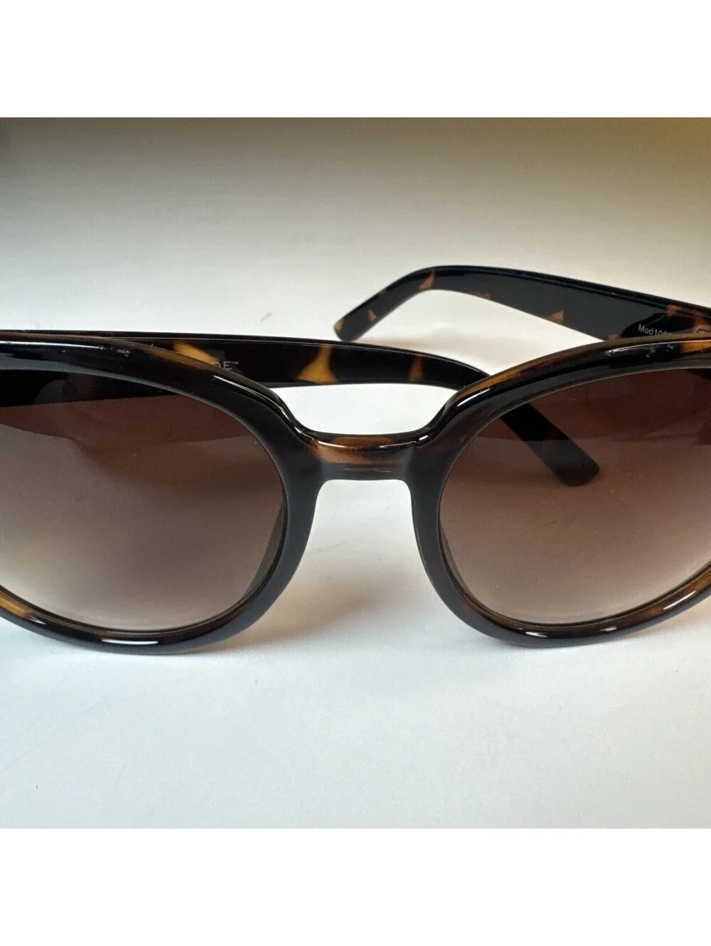 Marilyn Monroe Sunglasses Brown Tortoise Shell Frames Designer Eyewear
